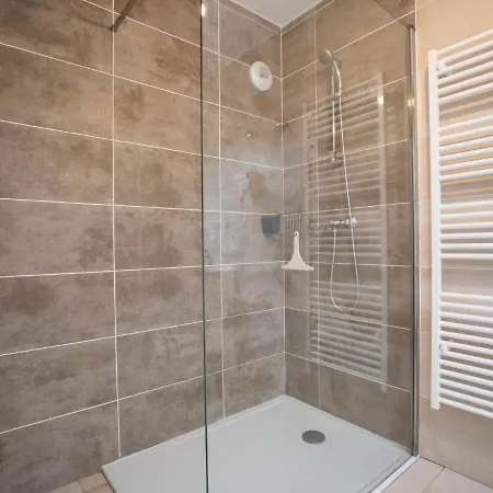 Le Diamanti-1 By Interhome